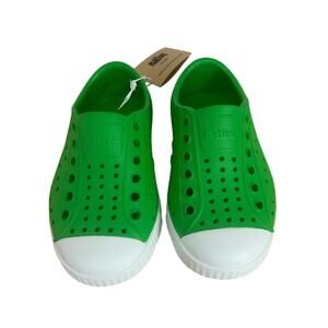 Native Jefferson Slip on Shoes - Green - NEW - Size 5c - Water Shoes